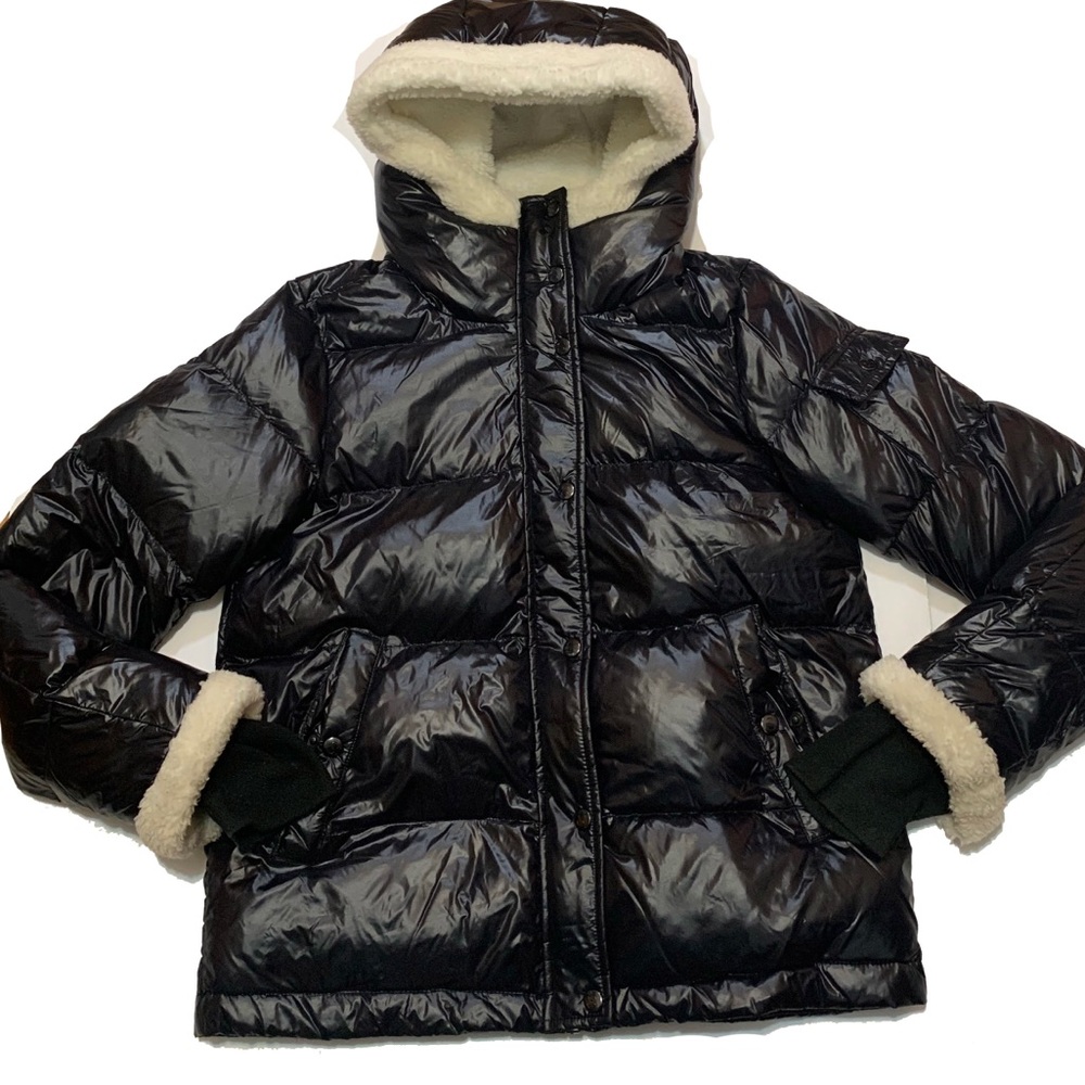 Black Sherpa-Lined Puffer Jacket with Hood